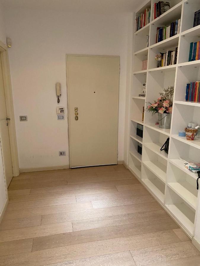 Lovely Apartment In The New Porta Nuova Area มิลาน ภายนอก รูปภาพ