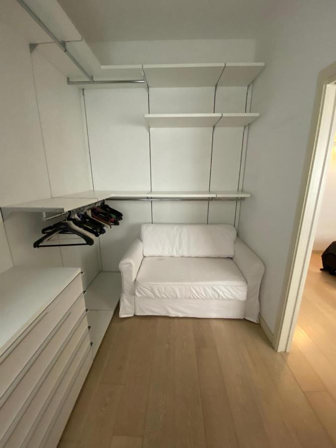 Lovely Apartment In The New Porta Nuova Area มิลาน ภายนอก รูปภาพ