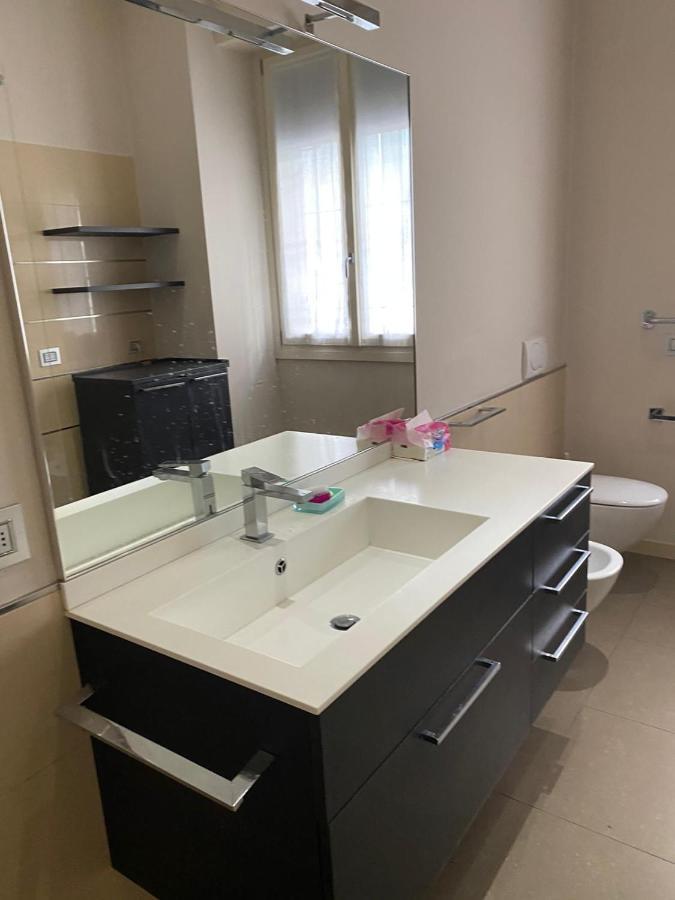 Lovely Apartment In The New Porta Nuova Area มิลาน ภายนอก รูปภาพ