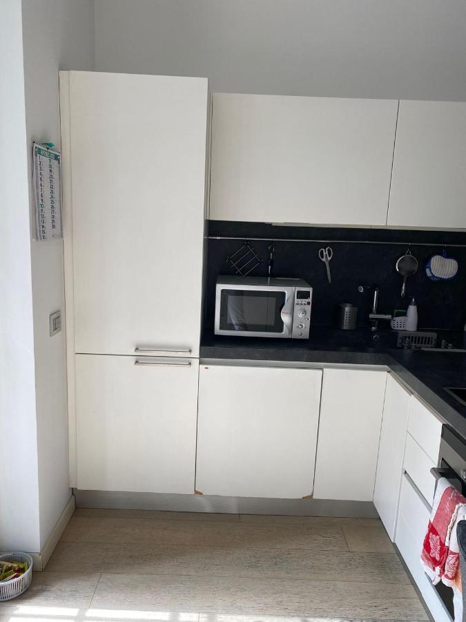 Lovely Apartment In The New Porta Nuova Area มิลาน ภายนอก รูปภาพ