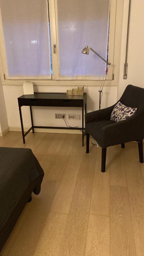 Lovely Apartment In The New Porta Nuova Area มิลาน ภายนอก รูปภาพ