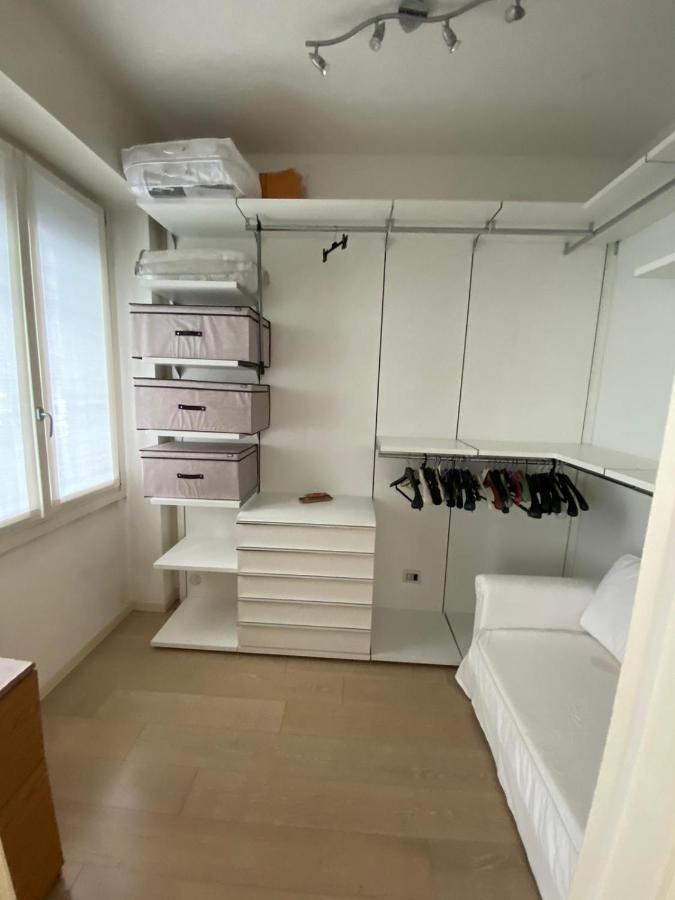 Lovely Apartment In The New Porta Nuova Area มิลาน ภายนอก รูปภาพ